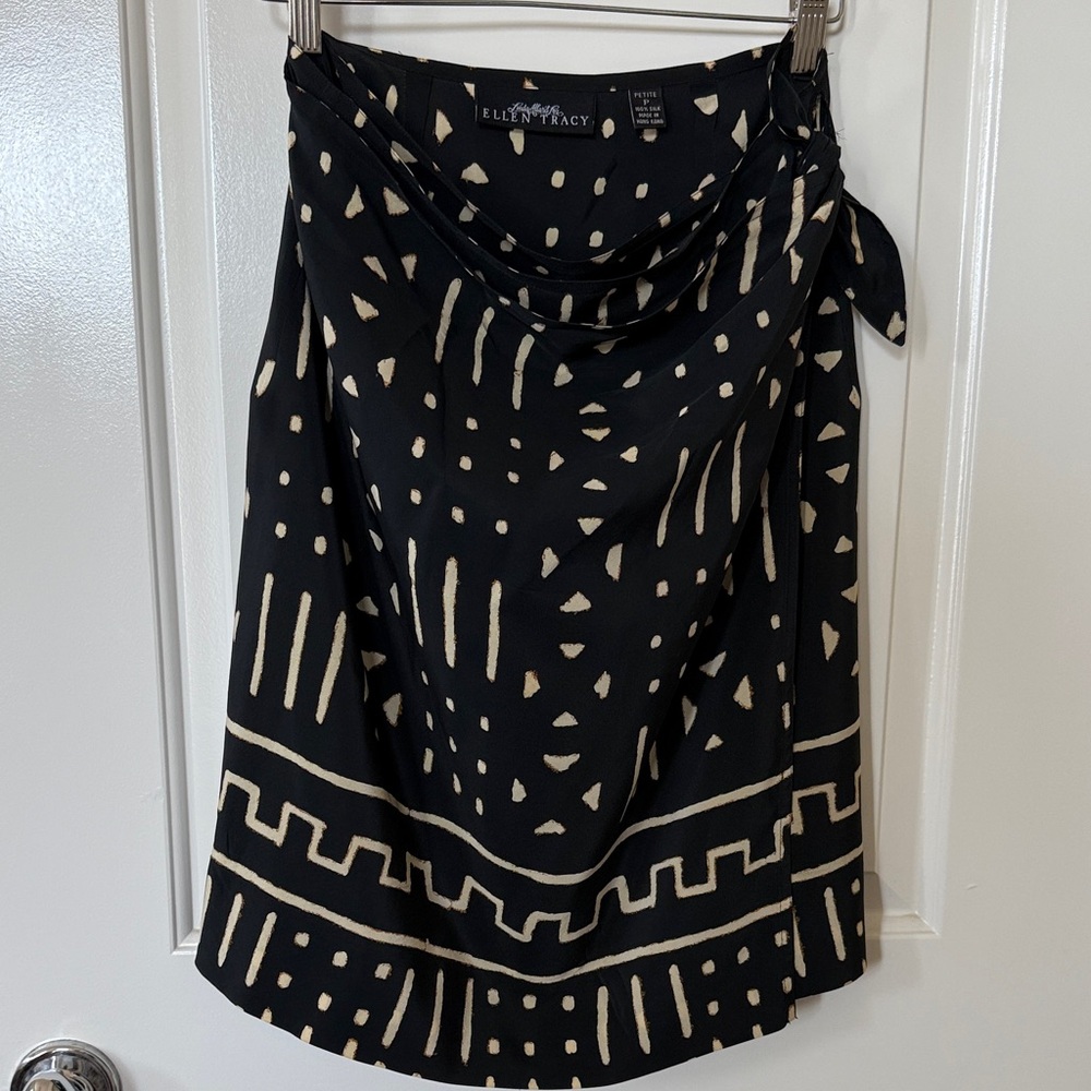 Ellen Tracy 90s Black and Tan Mud Cloth Print Wrap Pencil Skirt - Picture 5 of 8